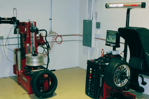 Road Force balancer and Touchless tire mounter